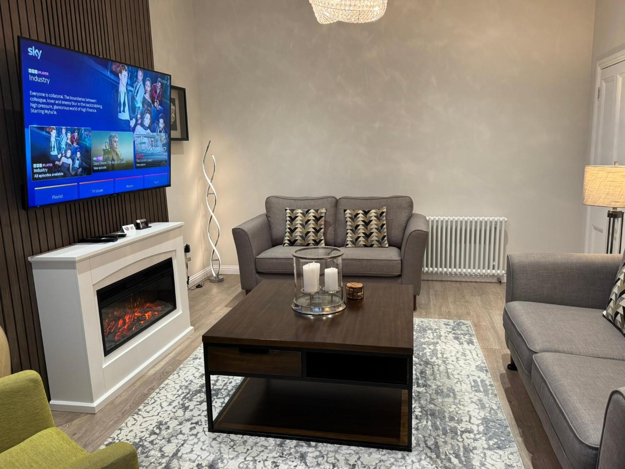 Luxury 2 Bedroom Cottage West Calder Bagian luar foto