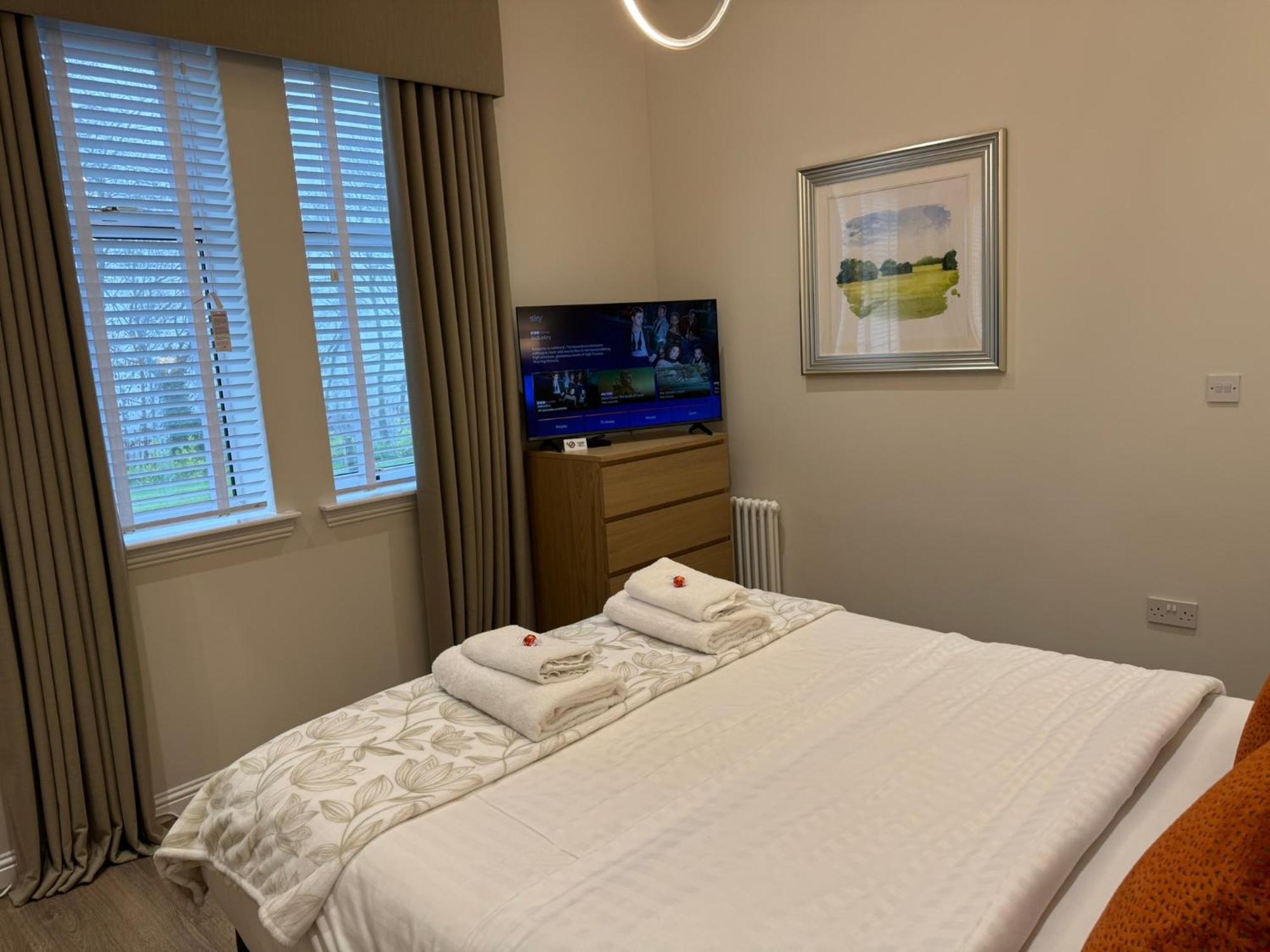 Luxury 2 Bedroom Cottage West Calder Bagian luar foto